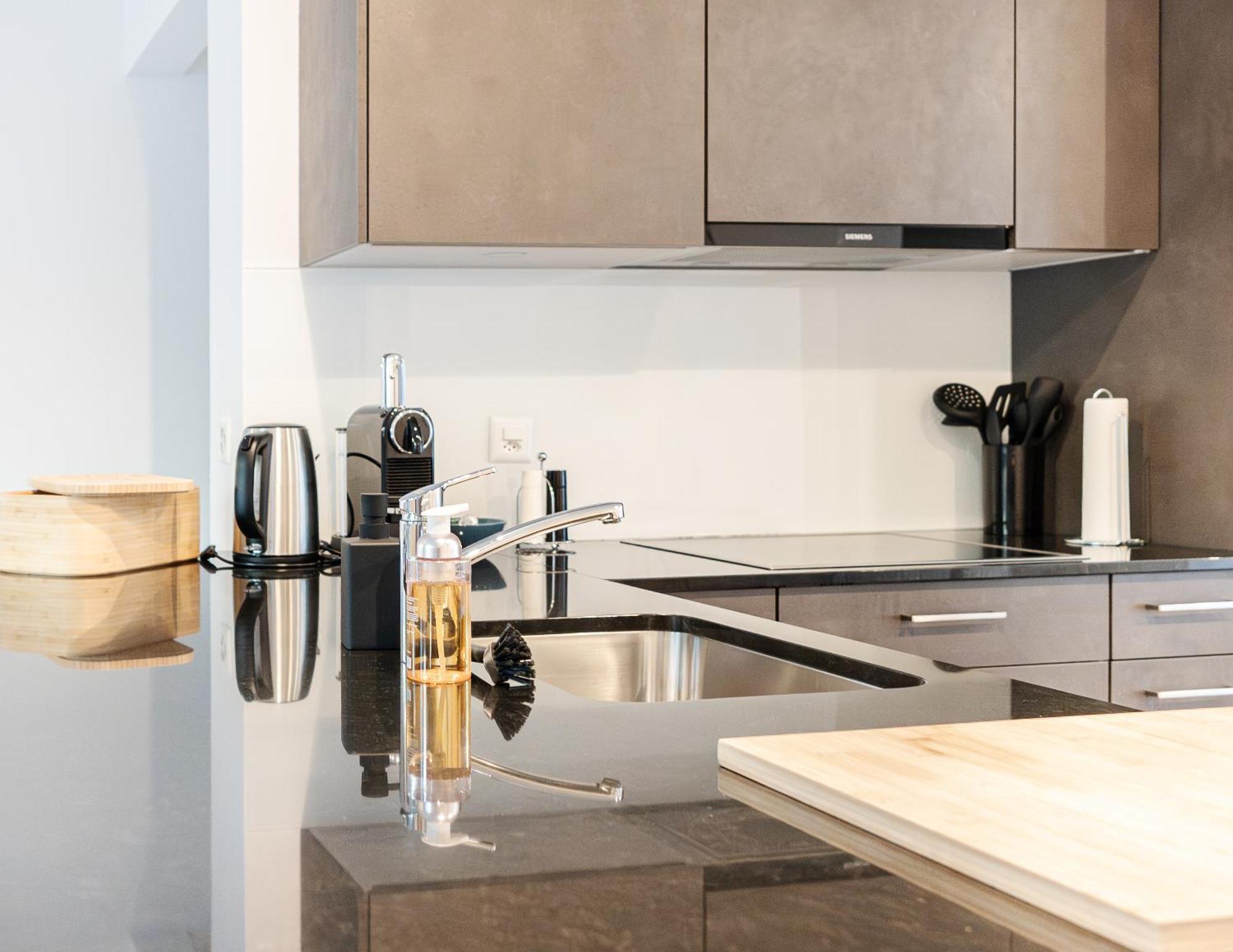 Bellevue & Classy Mountain View Apartment Kandersteg Buitenkant foto